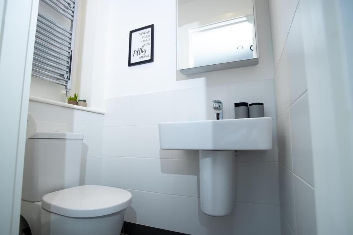 Charming Two-bedroom Quays Apartment Exeter