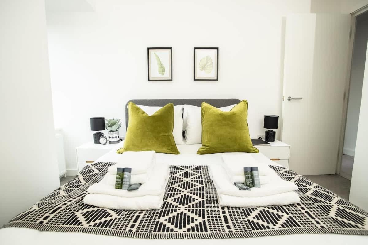 Apartment Charming Two-bedroom Quays Exeter