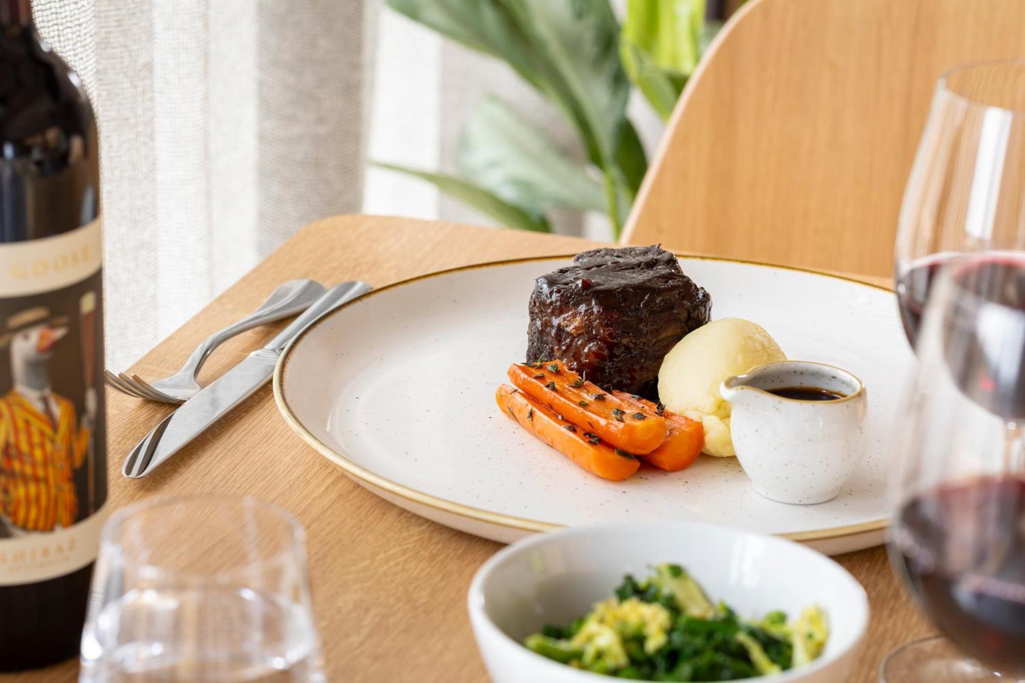 Voco Zeal Exeter Science Park, By Ihg Hotel 4*