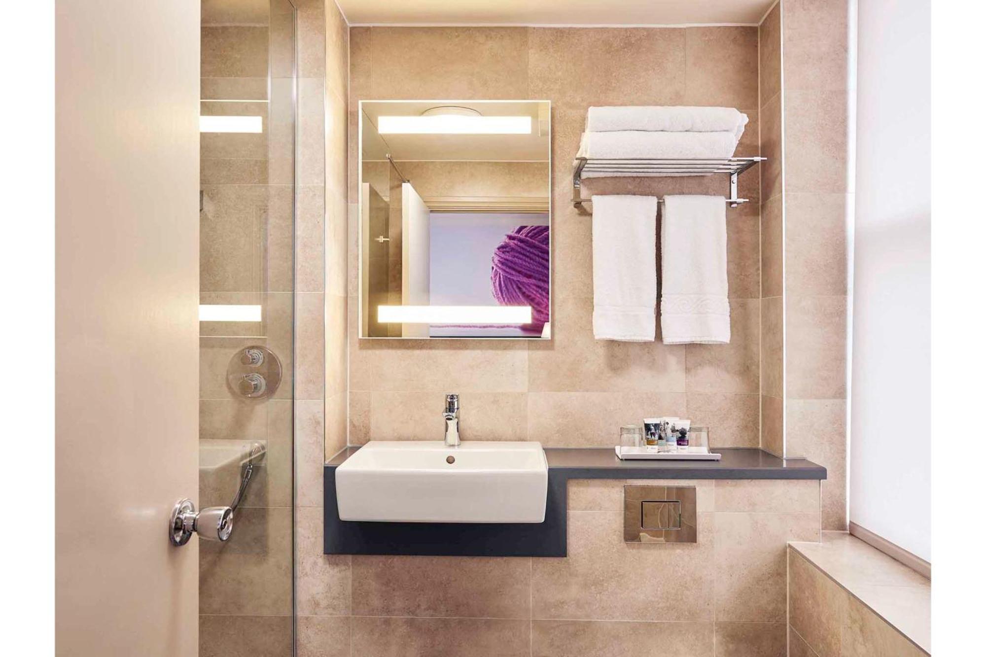Hotel Rougemont Station Experience By Palette