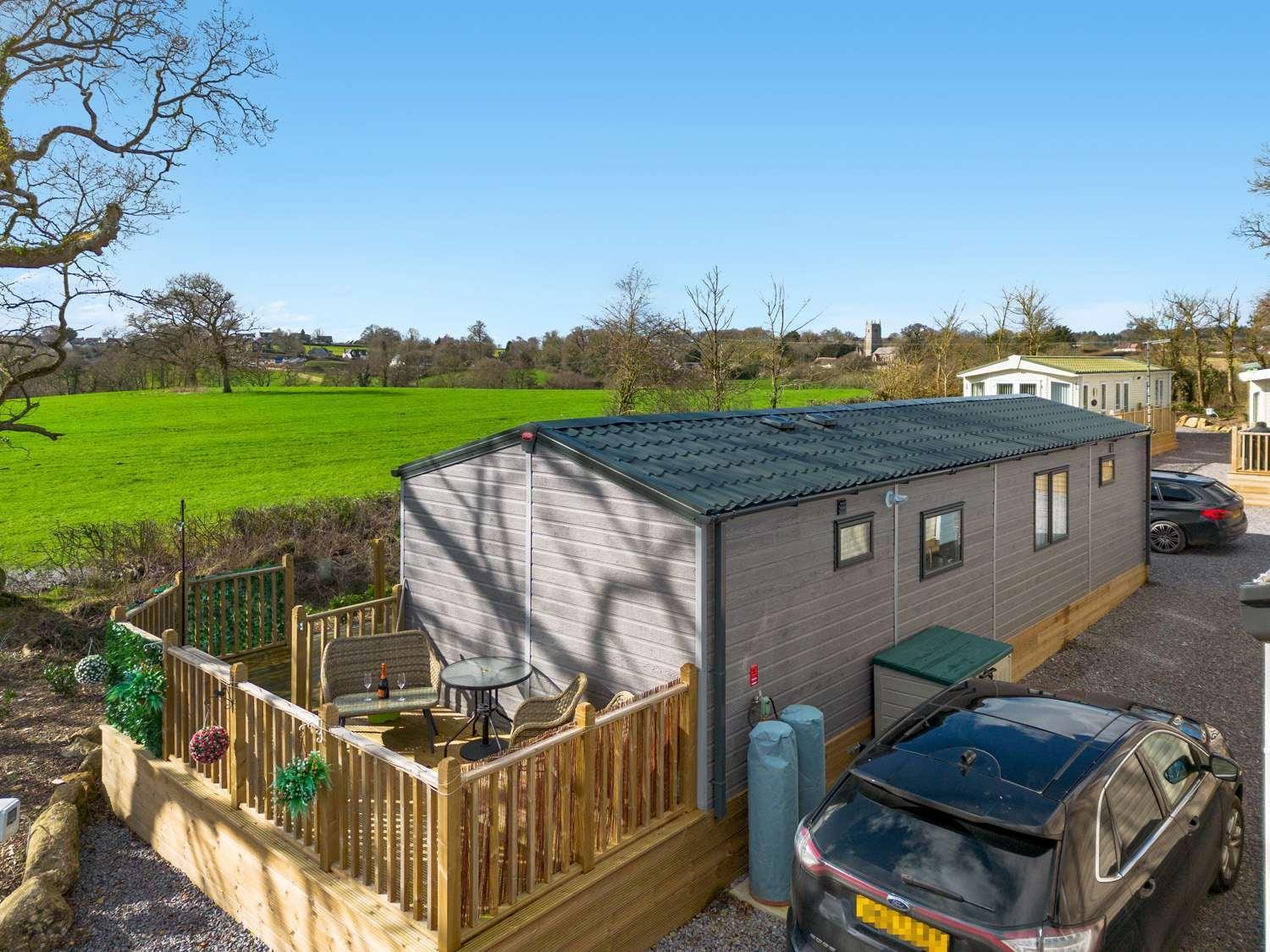 Peaceful Retreat - Fishing Lakes - Short Uk Exeter