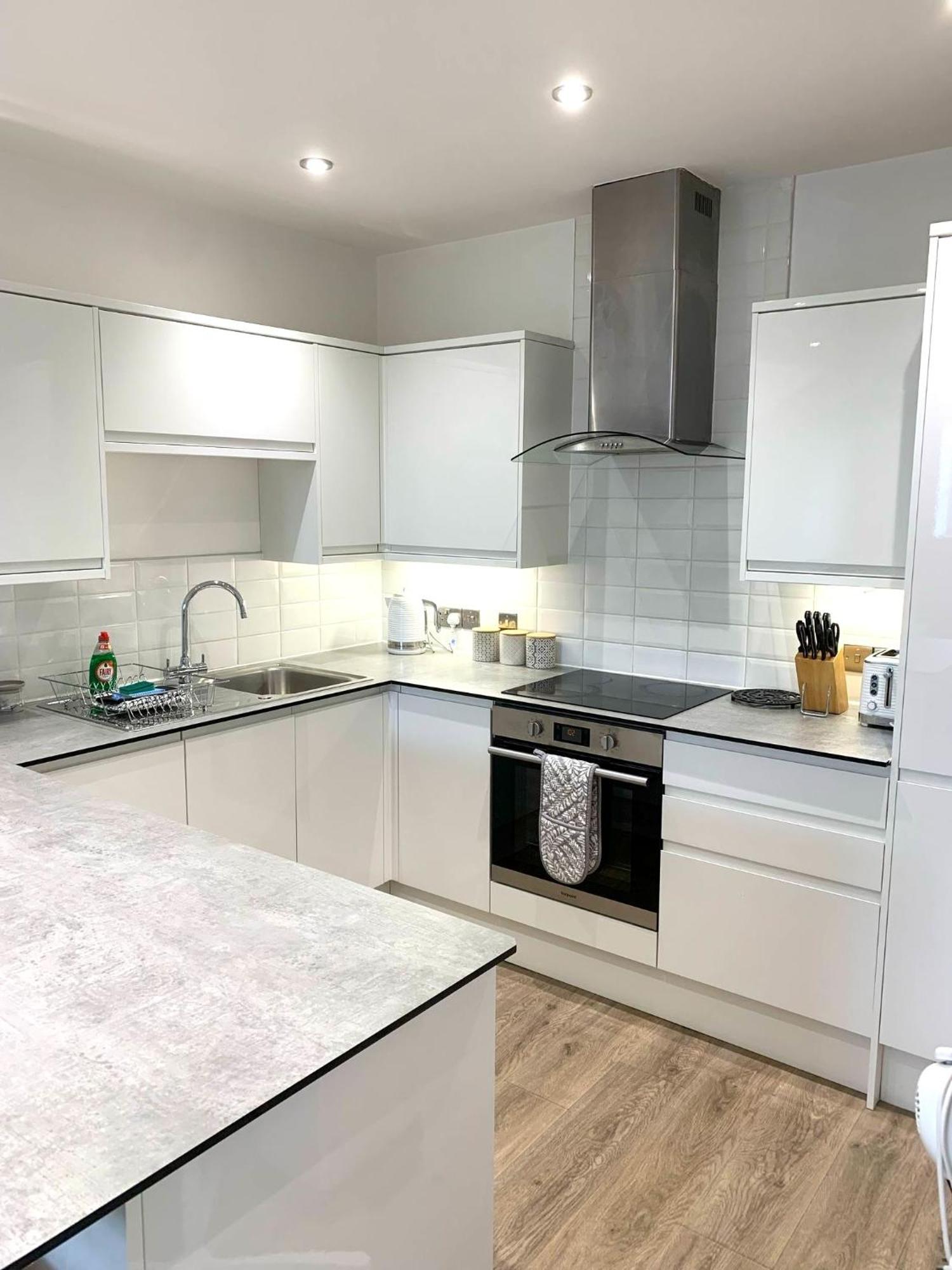 West Street Mews - Serviced Apartment