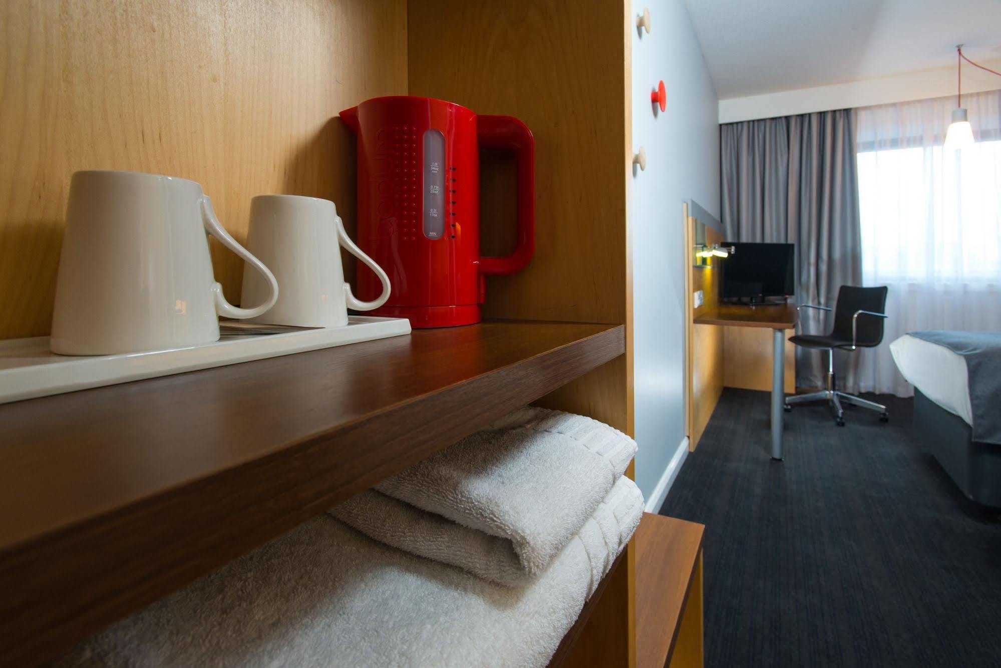 Hotel Express East By Ihg Exeter