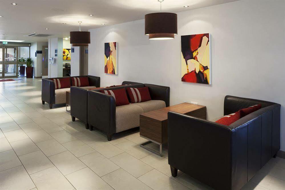 Hotel Express East By Ihg