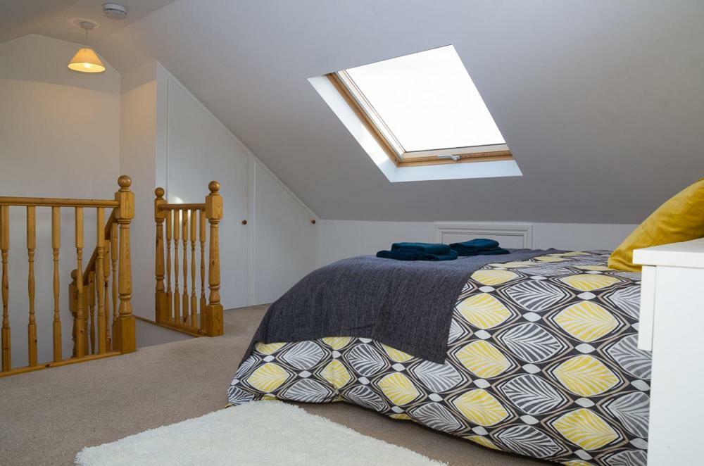15 Saxon Road