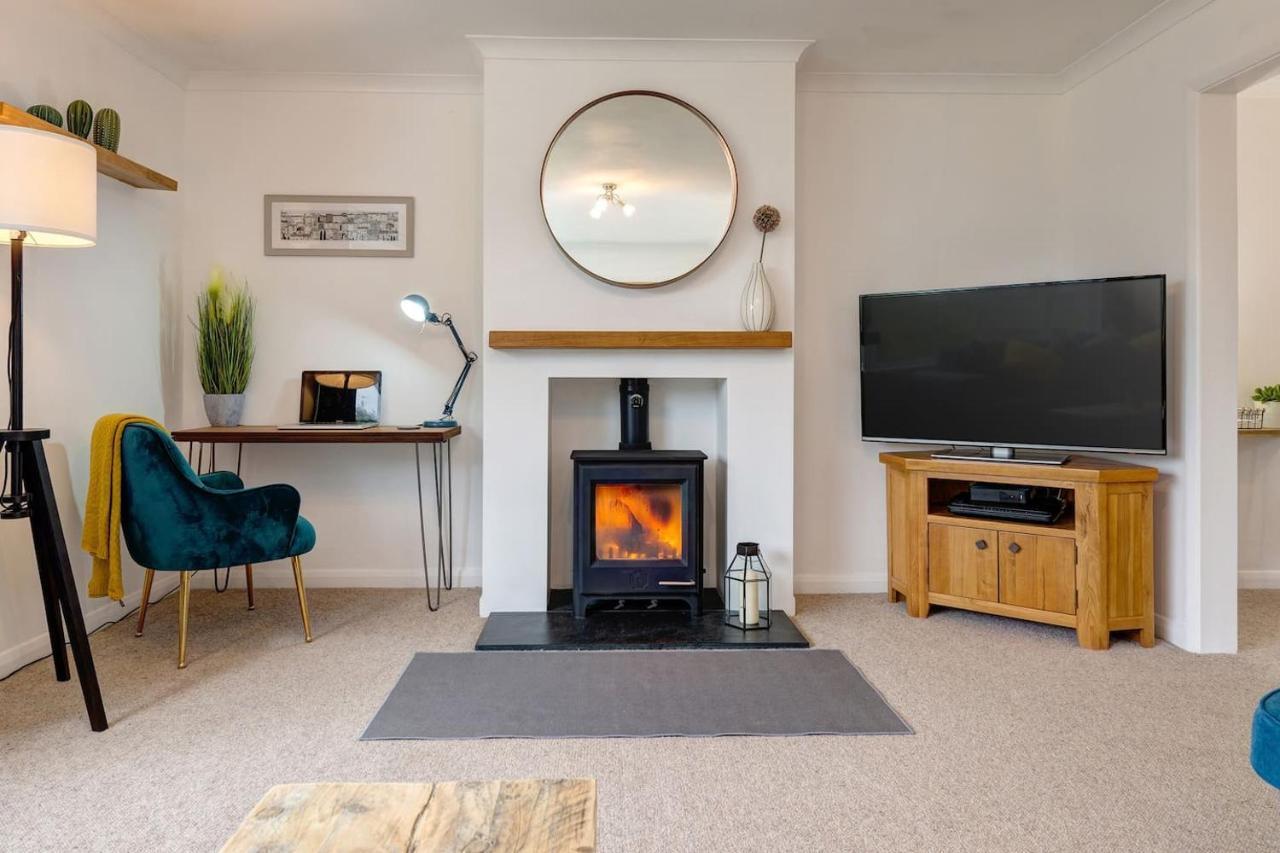 Luxury Detached 4 Bedroom House * Exeter