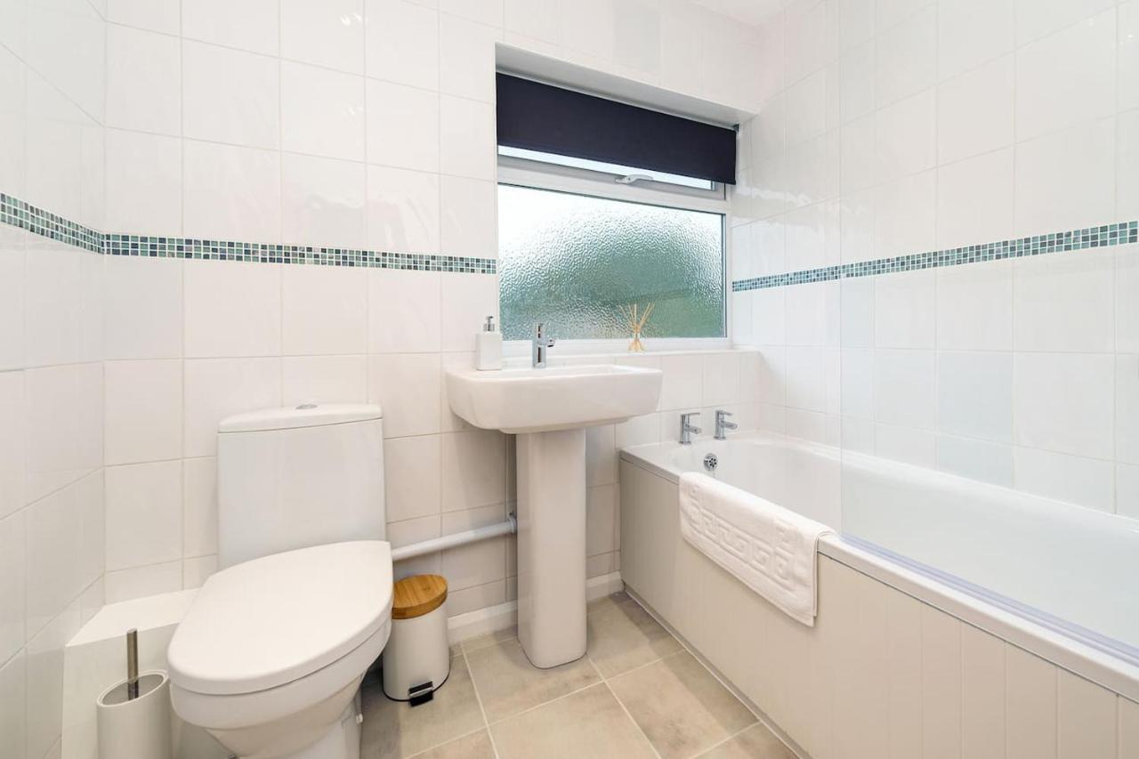 Luxury Detached 4 Bedroom House Exeter