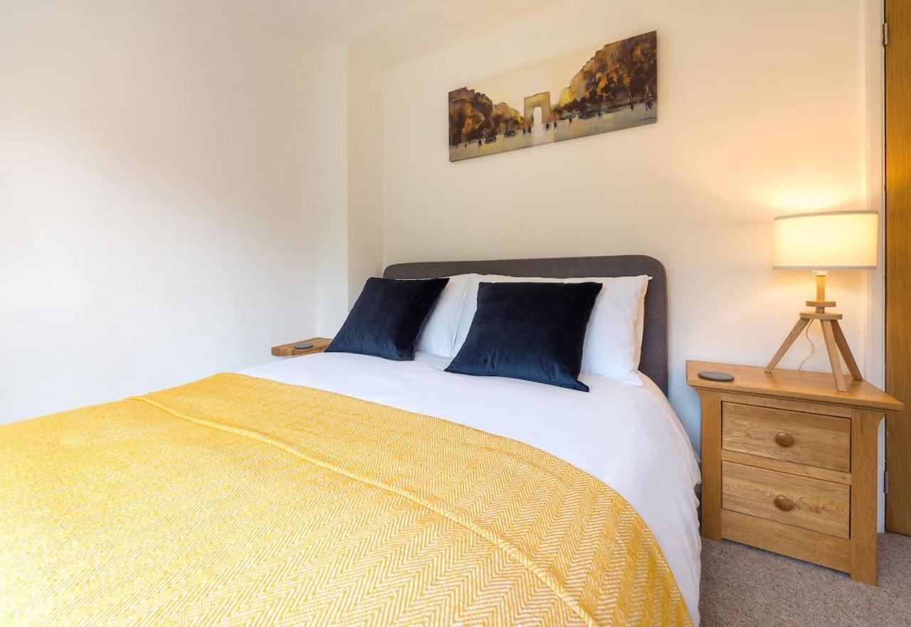 Luxury Detached 4 Bedroom House Apartment Exeter