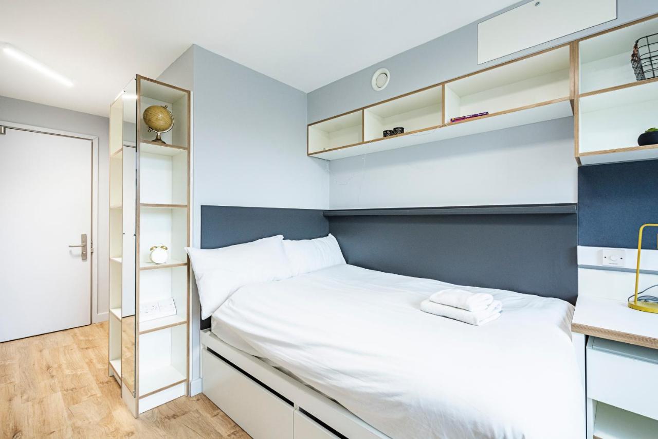 Brand New Modern Rooms, & - Sk * Exeter
