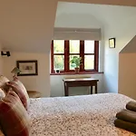 Secret Garden Cottage