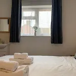 St Anne\'S Road Guest House
