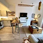 Nomi Homes*Exeter*City*Centre*Uni*Chiefs*Beaches