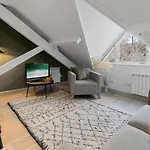 Luxe Courtyard Apartment For 4 Near Exeter City Centre