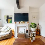 Unique Exeter Tudor Cottage On Famous Cobbled Hill