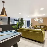 Cosy Ensuite Bedrooms At Trust House Near Exeter City Centre
