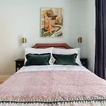 Beautiful City Centre Flat With Free Parking