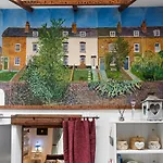Pip\'S Cottage By Staytor Accommodation