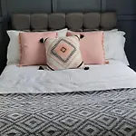 St Davids Central Apartment