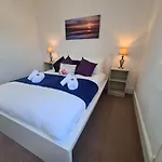 Cosy Cottage For Work Or Leisure, Rd&E 20Min Walk, Easy Access To City Centre