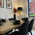 Modern City Centre Apartment