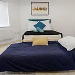 Exeter City Centre Apartments Stoop Apartment