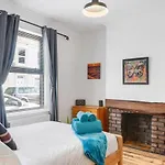 Stylish House W Free Parking Nr Exeter Centre