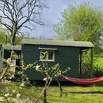 Penn Bergeyn Shepherd\'S Huts