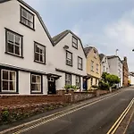 Grand Central Sleeps 6 - Short Stays Uk Ltd
