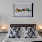 Exeter City Centre Apartments Stoop Apartment