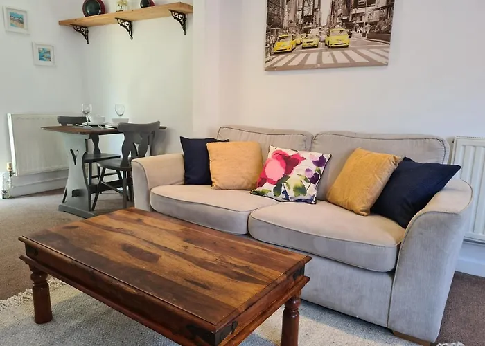 Cosy Cottage For Work Or Leisure, Rd&E 20Min Walk, Easy Access To City Centre