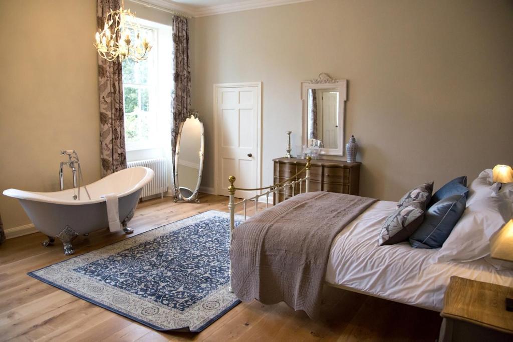 Country house Rockbeare Manor - Country House Exeter