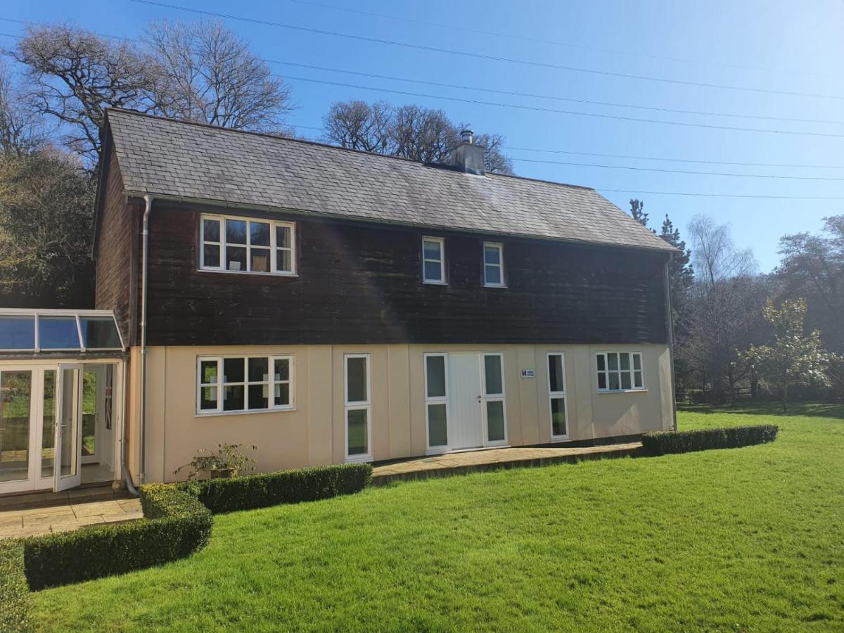 Osbornes House Near With Swimming Pool * Exeter