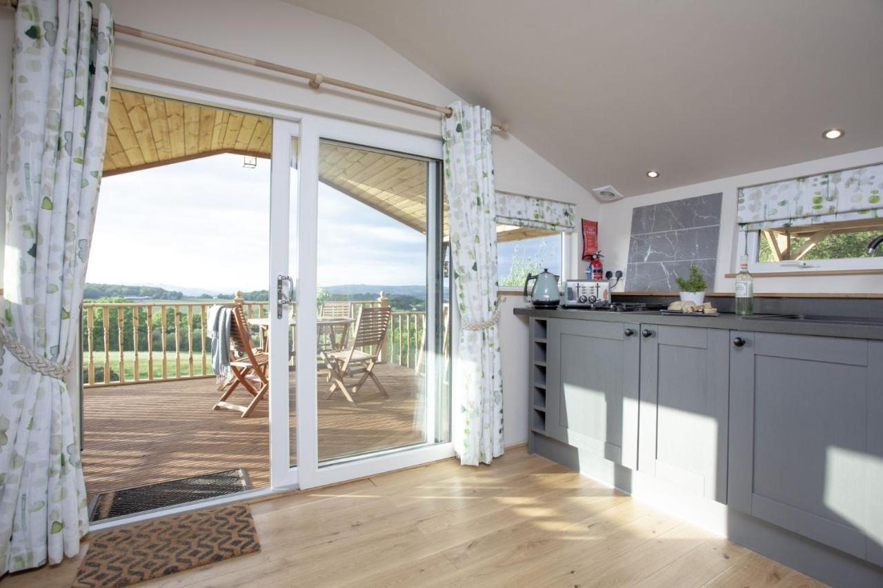 Windsor Lodge, Huntsland Farm Lodges