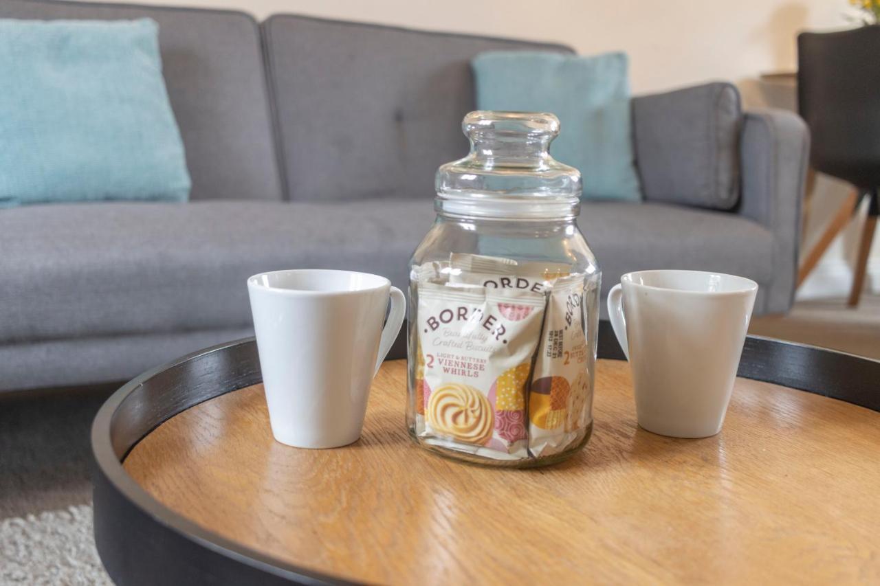 Apartment Opp Br - Contractors City, M5 Link, Sowton, Free Parking&wifi Exeter