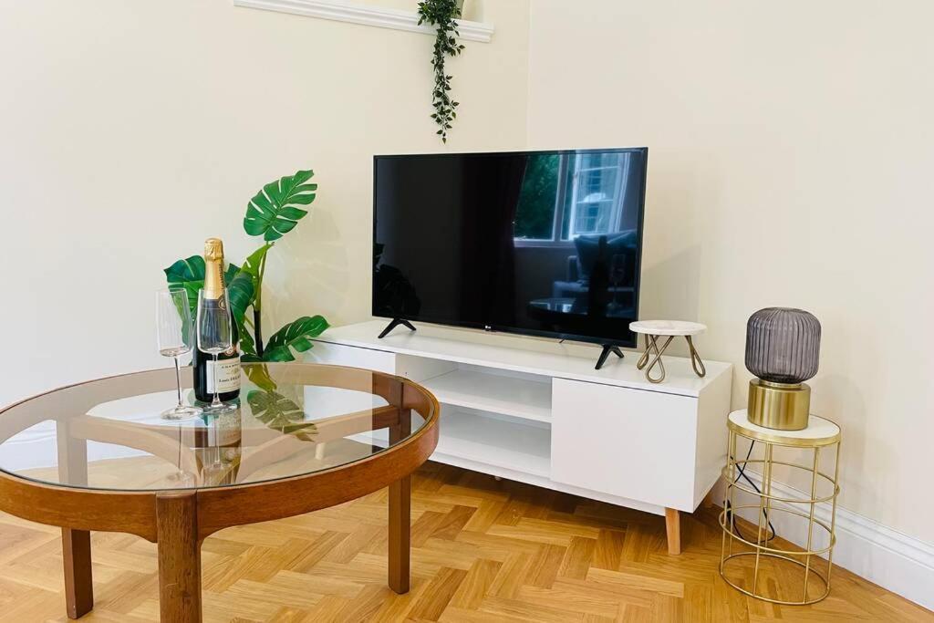 Nomihomes-otis House-free Parking X 2-central -10ppl Casa de férias