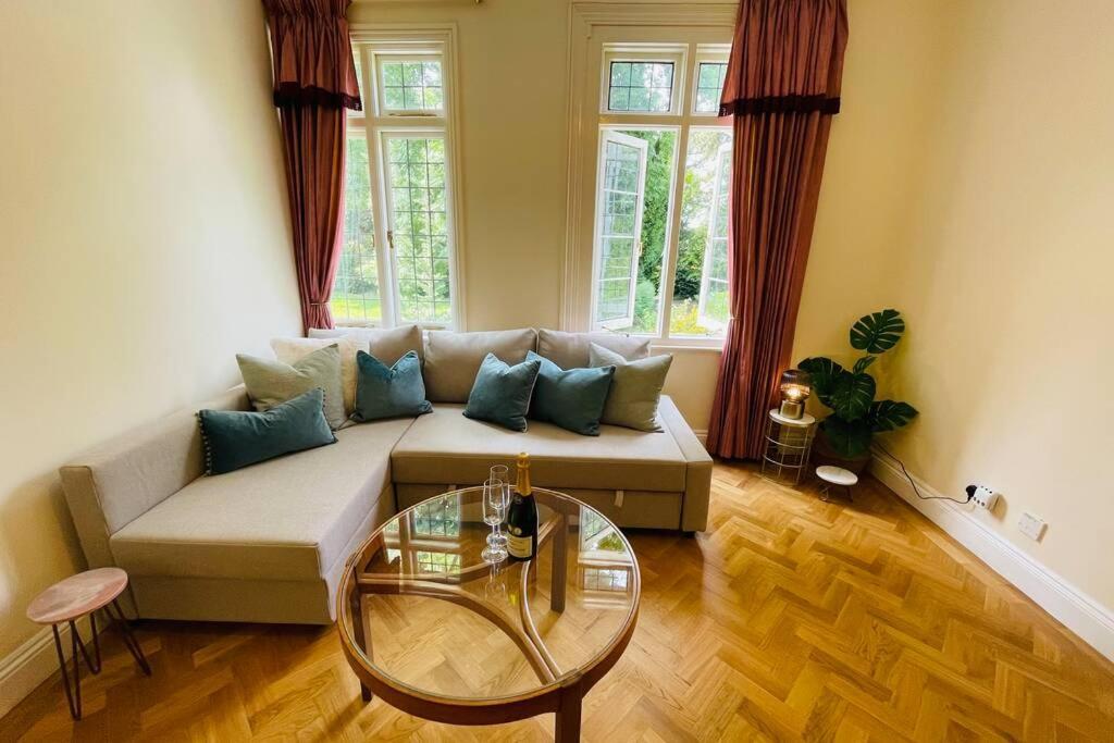 Casa de férias Nomihomes-otis House-free Parking X 2-central -10ppl Exeter