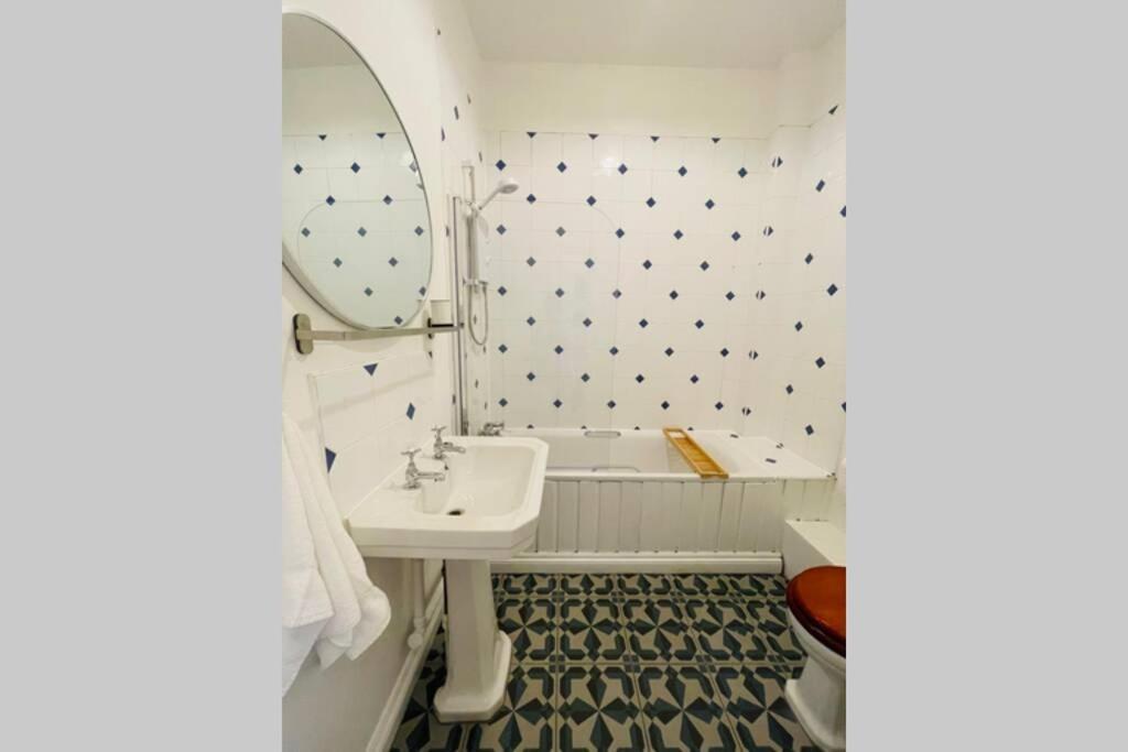 Nomihomes-otis House-free Parking X 2-central -10ppl Casa de férias
