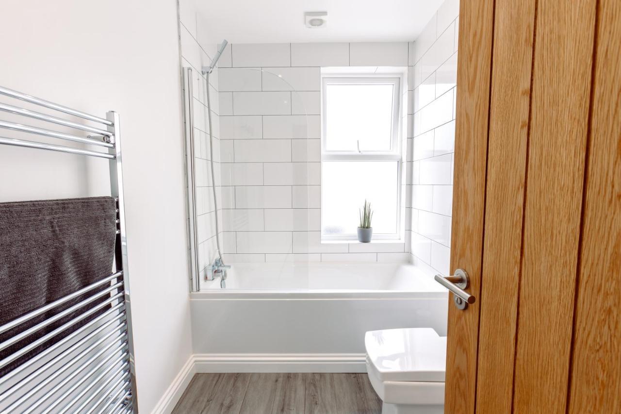 Chute House 4 Bed House Private Garden Ccenter Holiday home Exeter