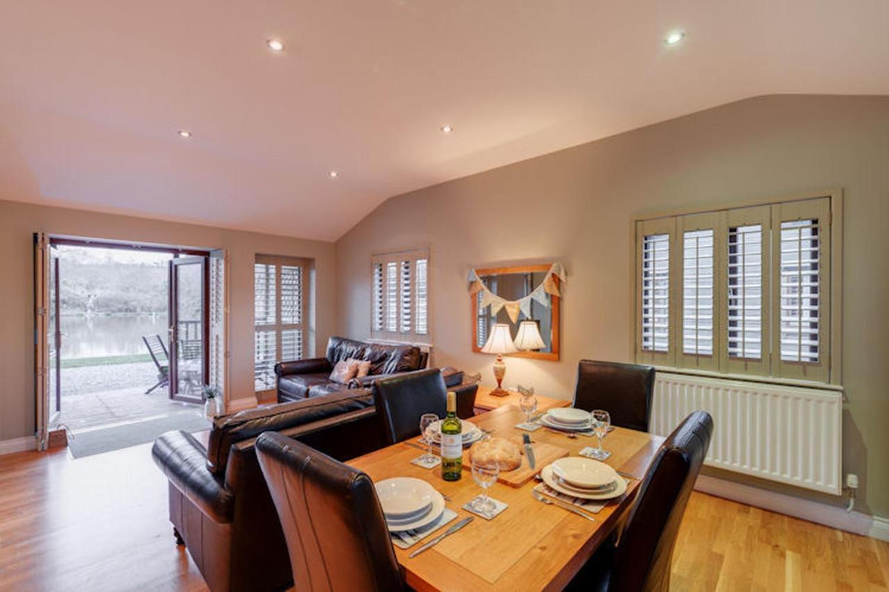 Heron Lodge, South View Lodges * Exeter