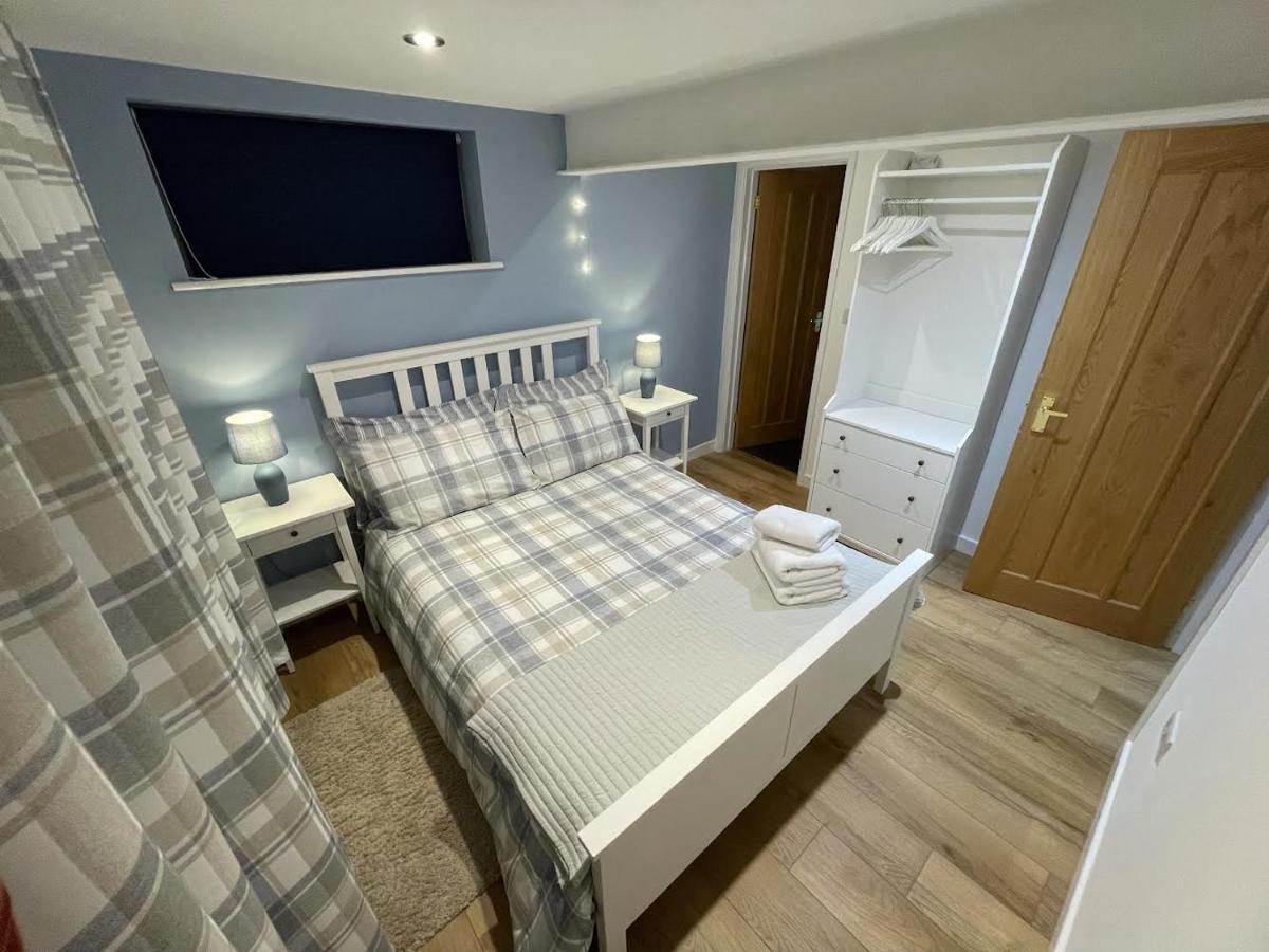 Lovely Ground Floor In Quiet Village * Exeter
