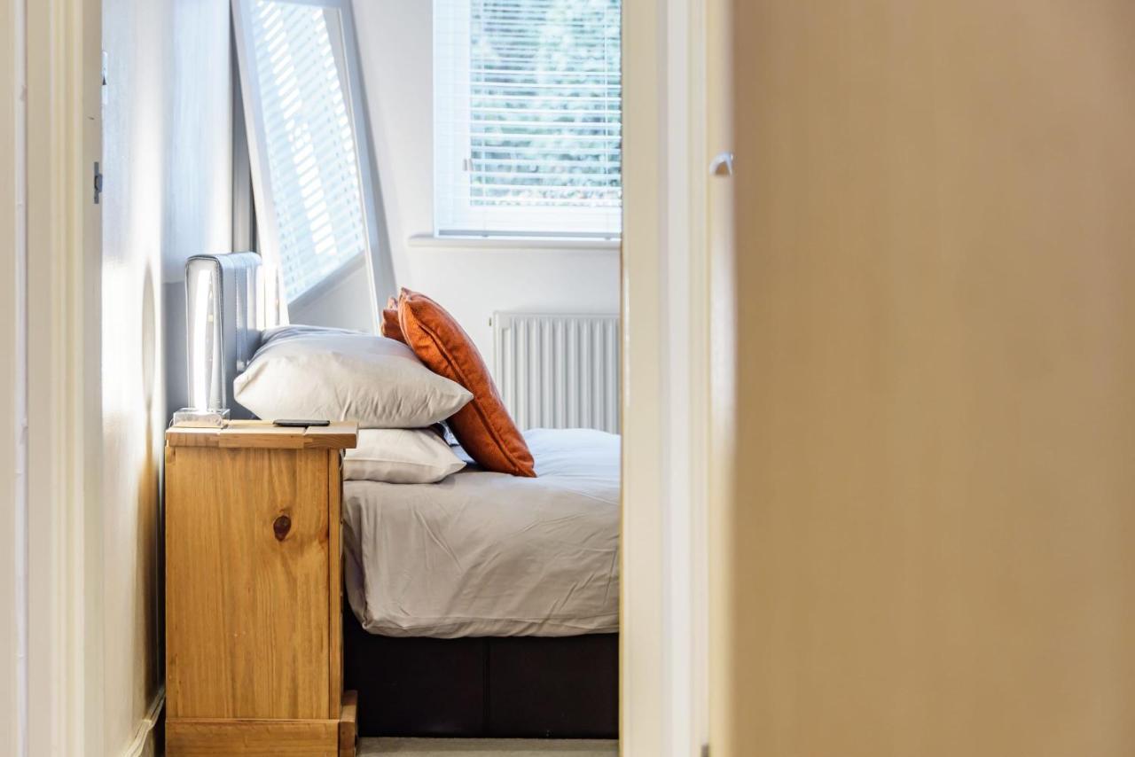 Holiday home Stylish 2 Bedroom Apartment, Exeter, Parking On Site