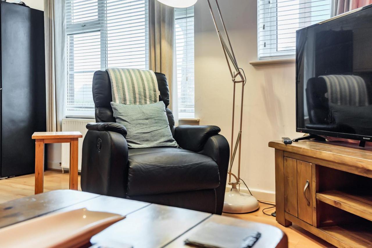 Holiday home Stylish 2 Bedroom Apartment, Exeter, Parking On Site Exeter