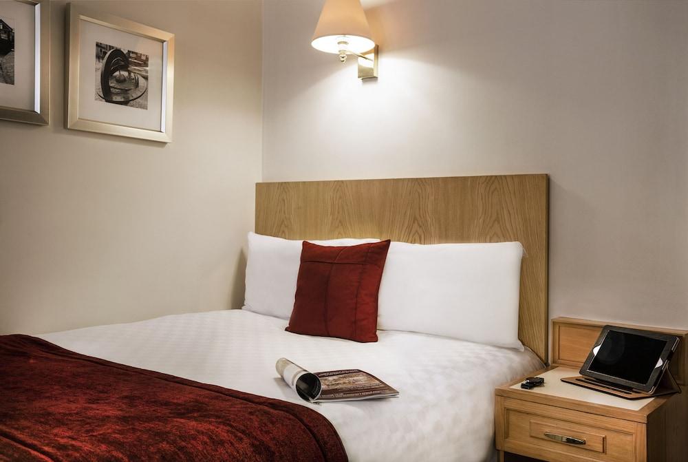 Hotel Rougemont By Sunday 4*