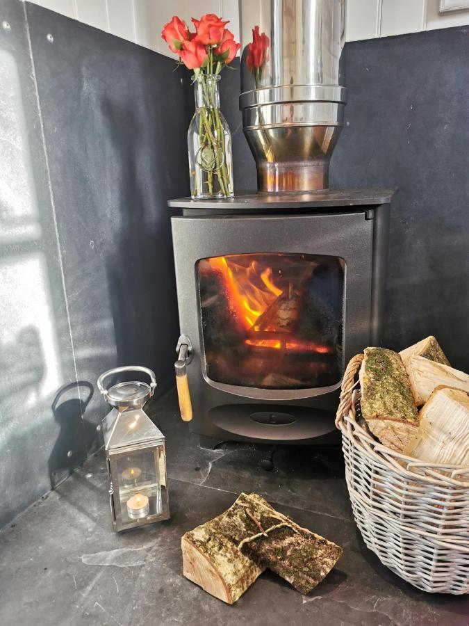 Elvan Farm Shepherd's Hut Holiday home *