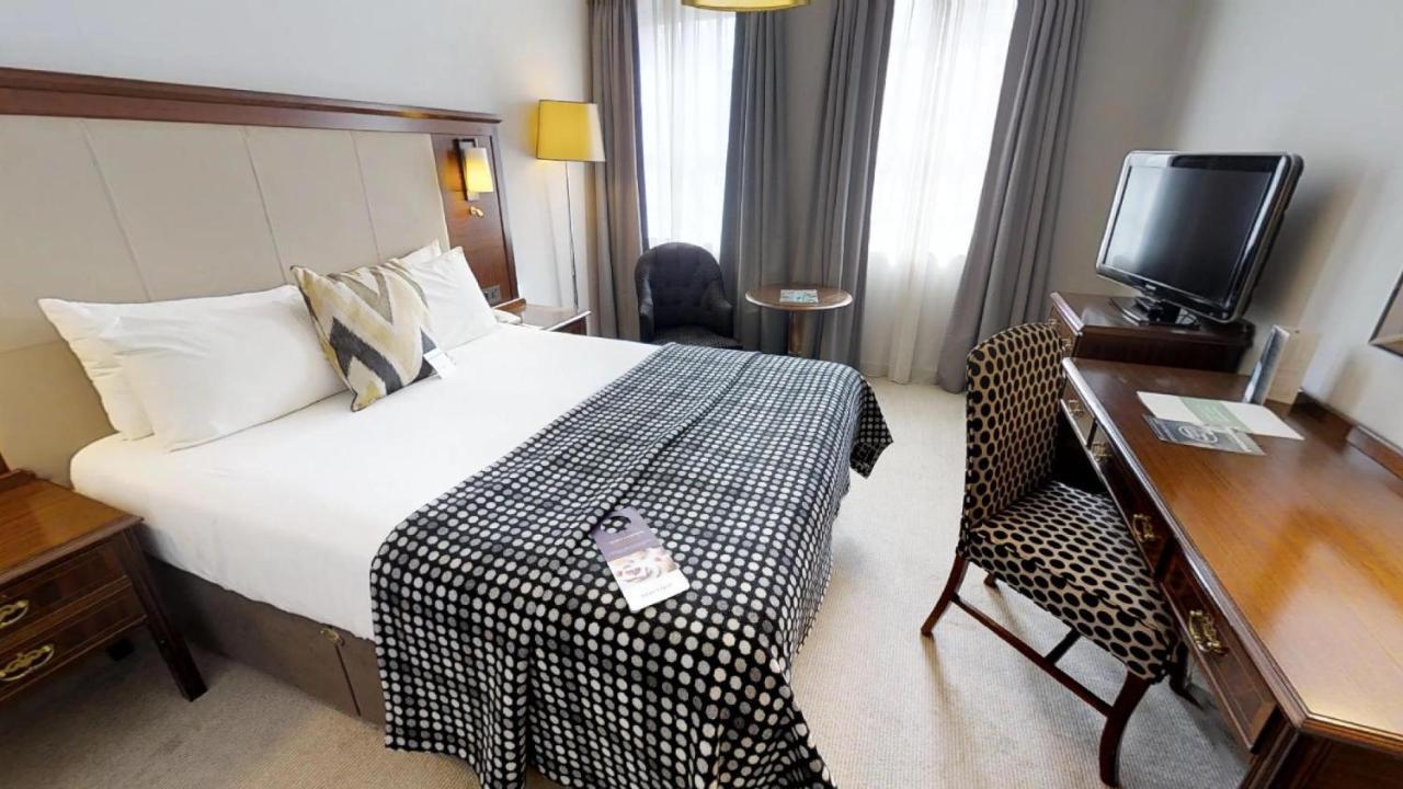 Mercure Southgate