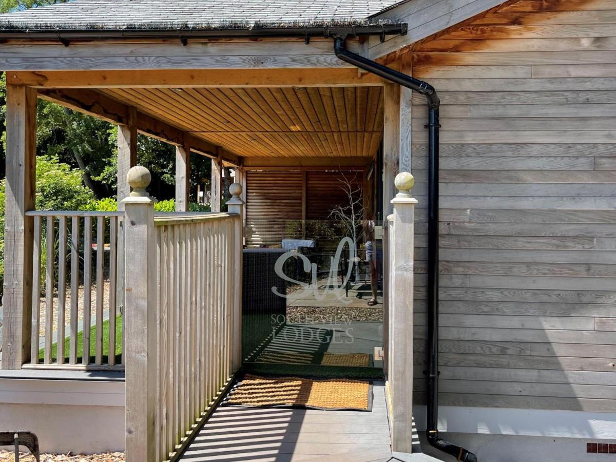 Oak Lodge, South View Lodges, Exeter