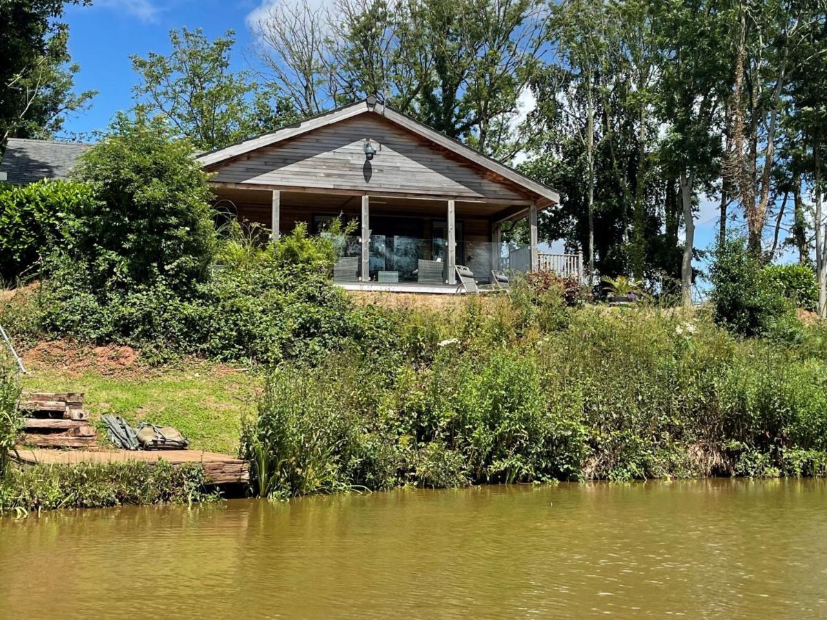 Oak Lodge, South View Lodges, * Exeter