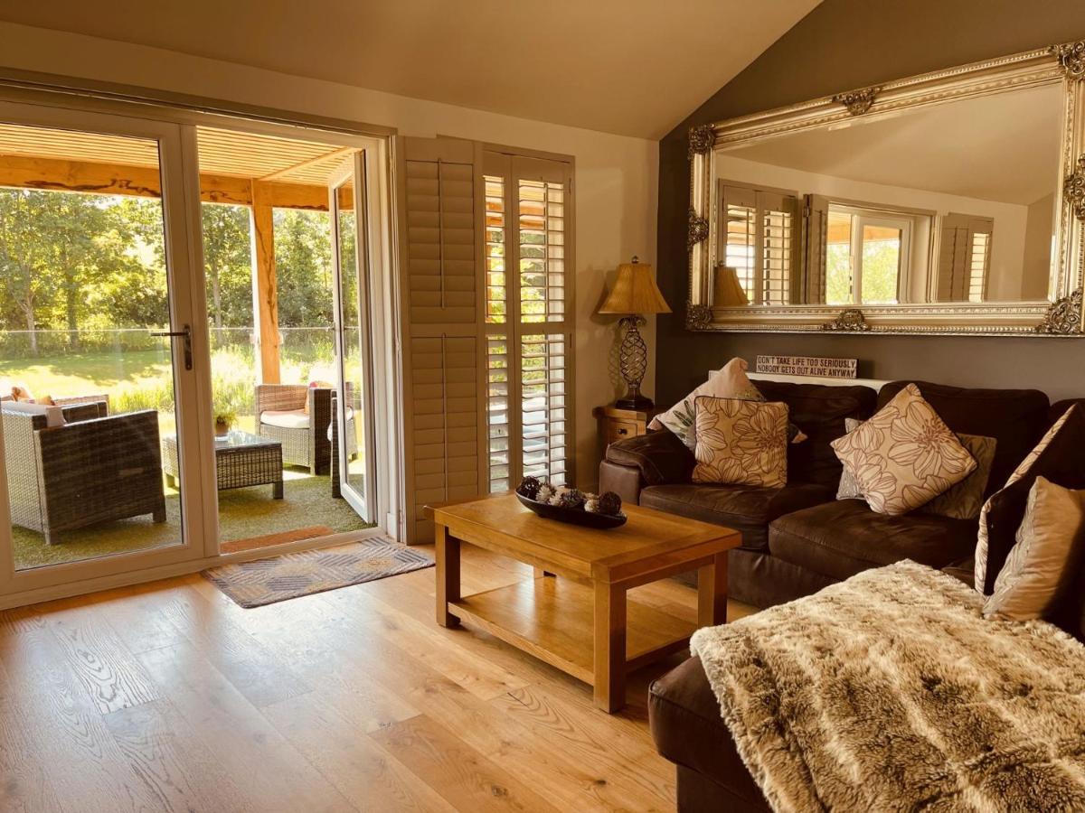 Oak Lodge, South View Lodges, Holiday home Exeter