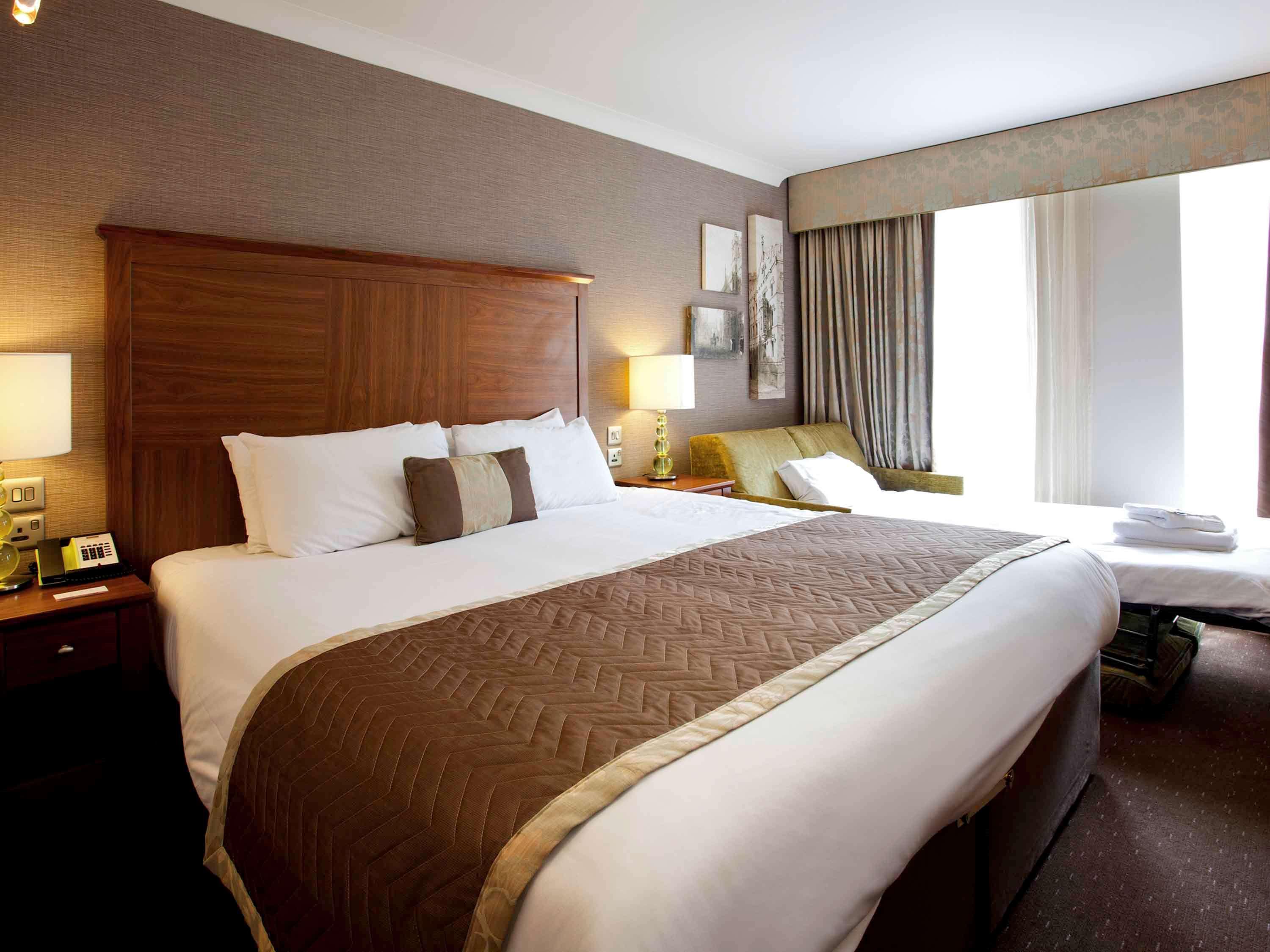 Mercure Southgate