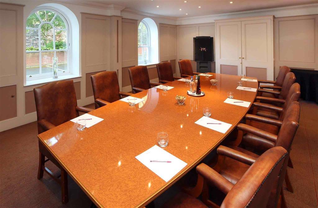 Hotel Mercure Southgate 4*